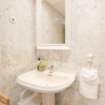 Malagasuite Lux Beach&pool Appartement *